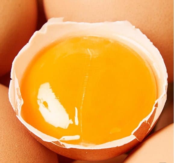 Domestic Free-Range Eggs 20-Count
