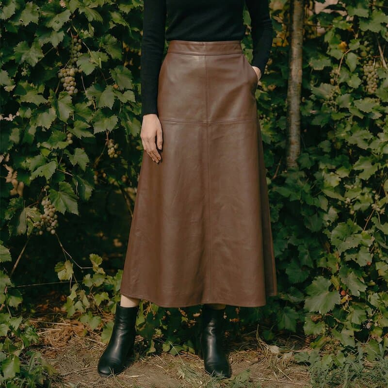 카시바디 FAUX 레더 A라인 스커트 블랙
