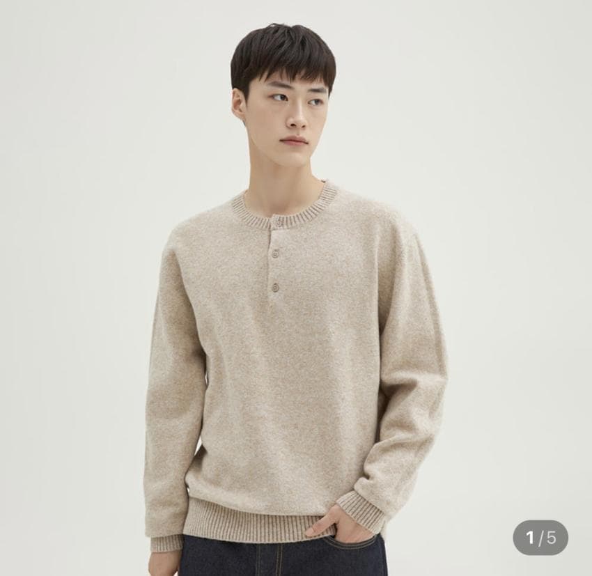 스파오 소프트얀 헨리넥 스웨터