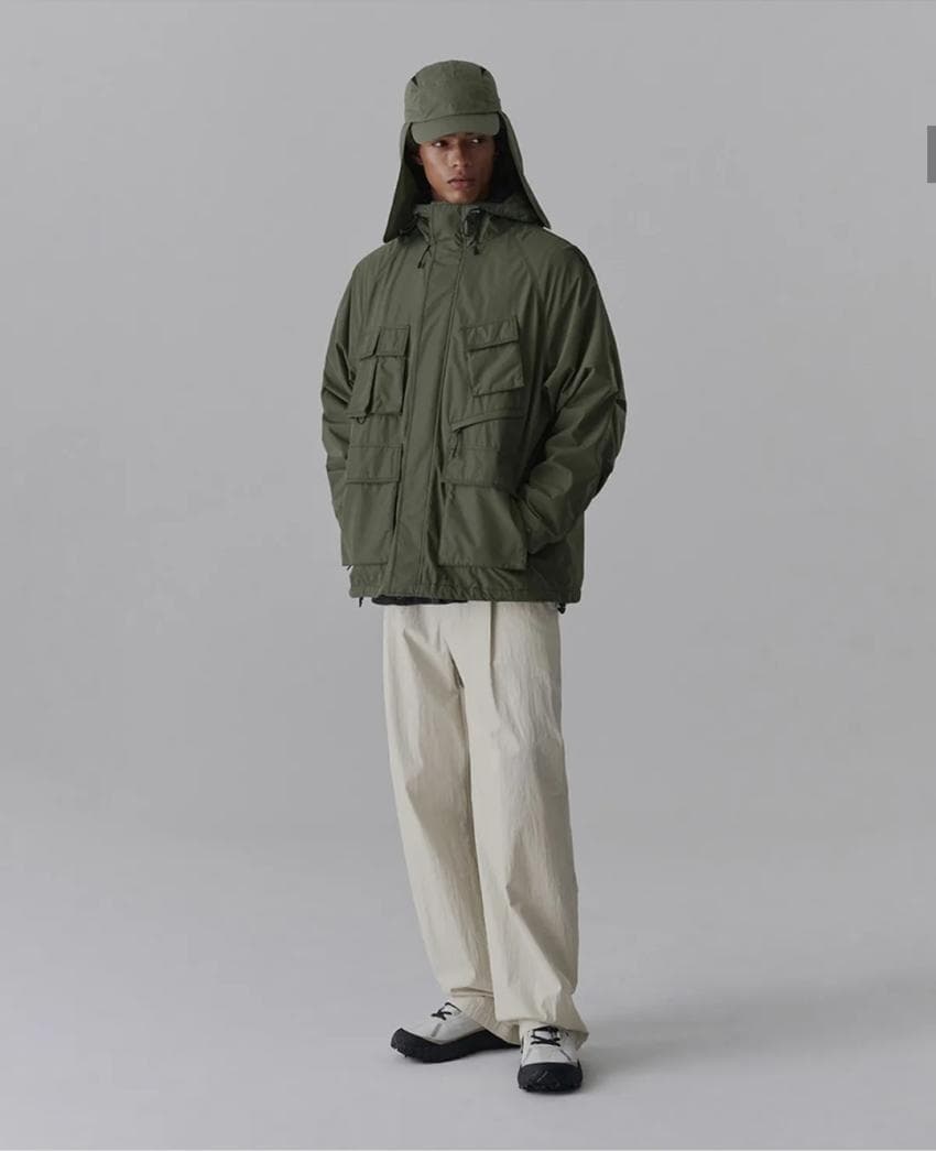 MUSINSA STANDARD City Leisure Windbreaker