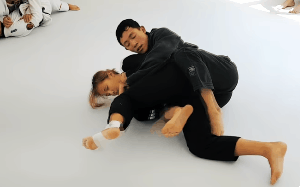 CJ 고메 소바바 황금홀릭 순살
