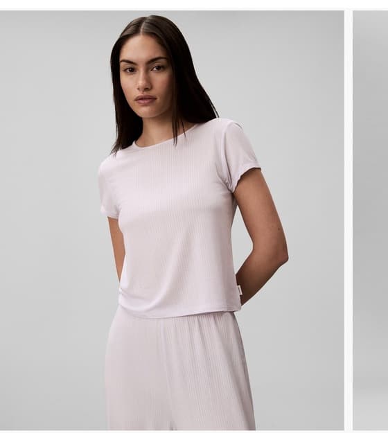 Calvin Klein Women's T-Shirt