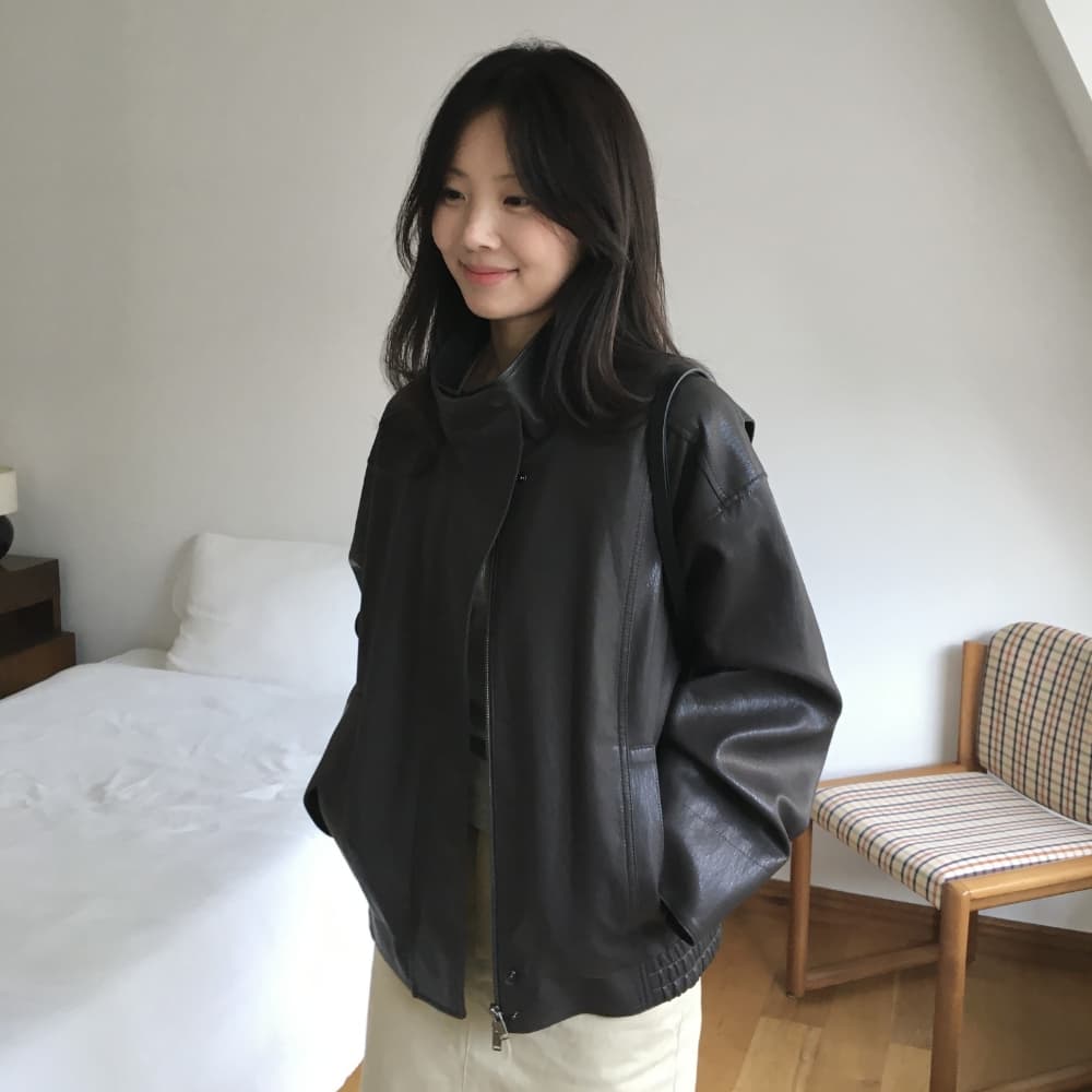 하이넥 가죽 재킷 다크브라운