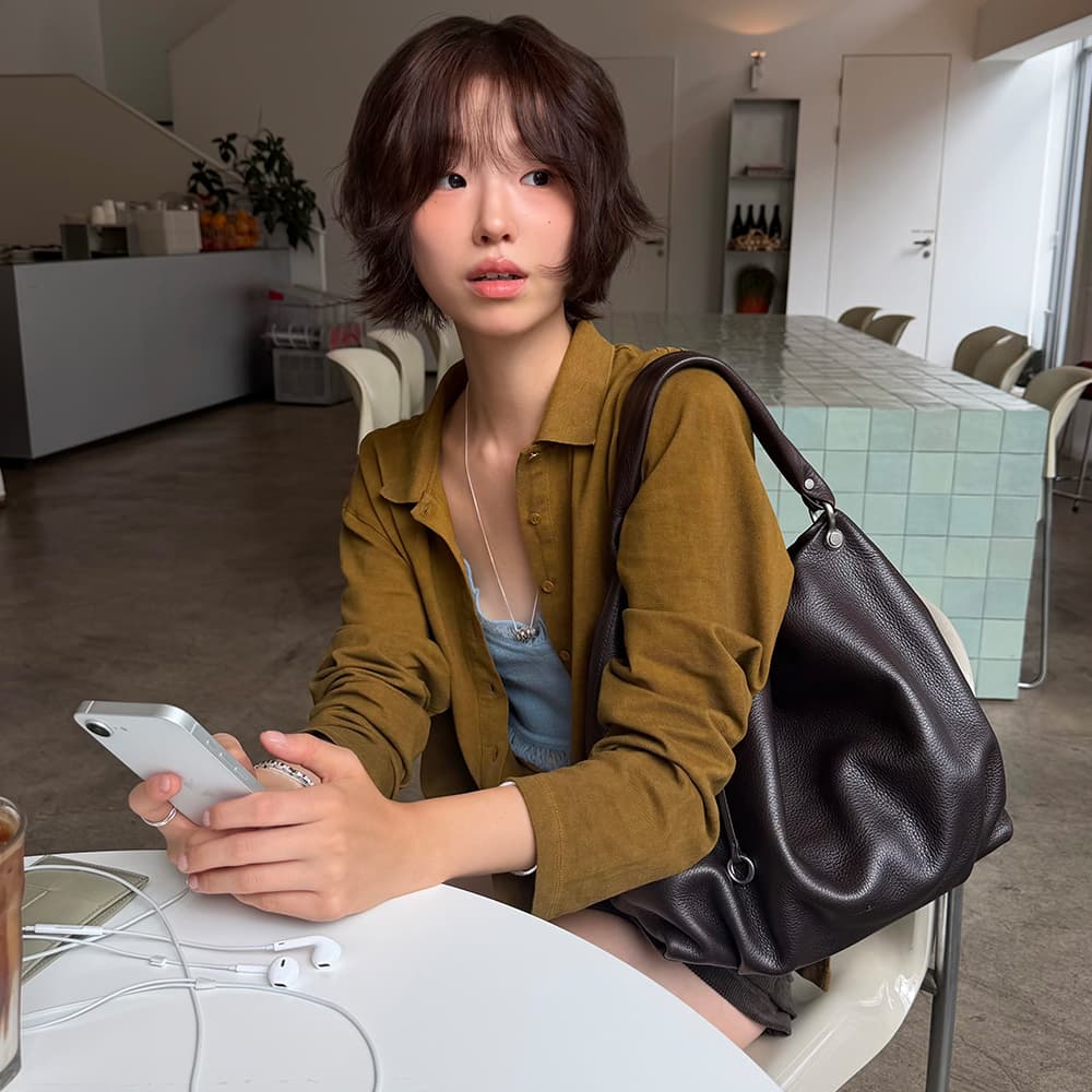 LOG MIDDLE BAG 빈티지 브라운