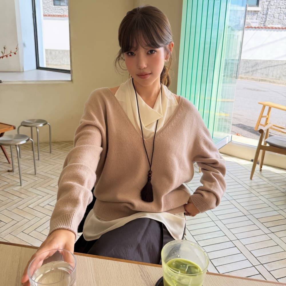 CASH WOOL DEEP V-NECK KNIT