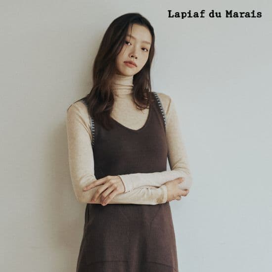 라삐아프 울텐셀 하이넥 티셔츠
