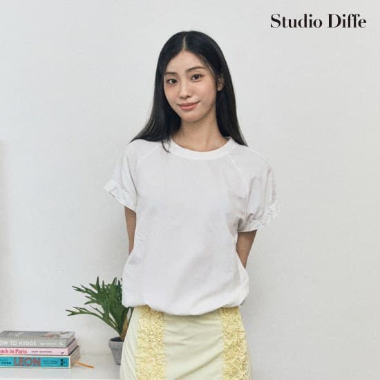 Studio Diffé 셔링 경량 블라우스