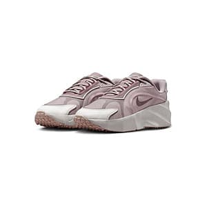 Nike Aura Edge Sneaker
