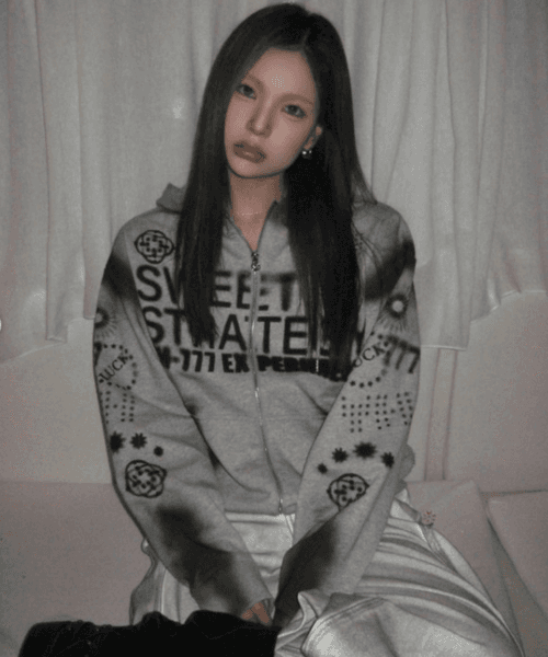 LUCKY SWEET 그래픽 후디집업